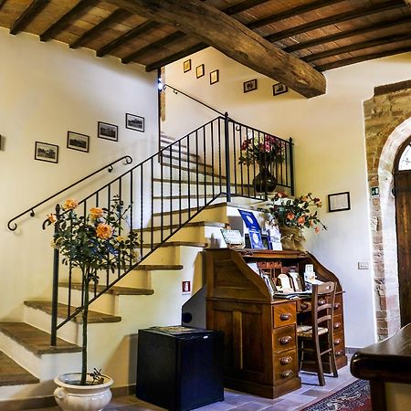 San Terenziano Agriturismo Casale Dei Frontini מראה חיצוני תמונה