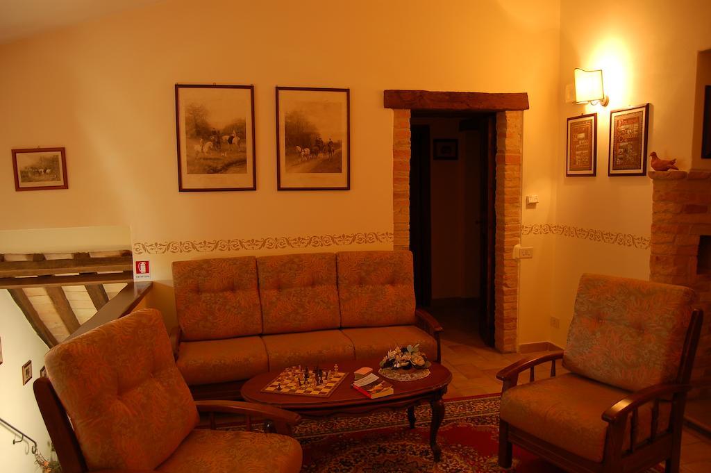 San Terenziano Agriturismo Casale Dei Frontini מראה חיצוני תמונה