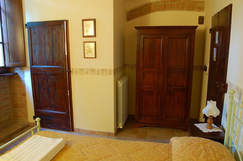 San Terenziano Agriturismo Casale Dei Frontini מראה חיצוני תמונה