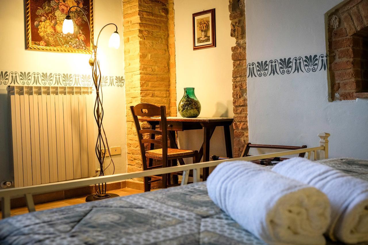 San Terenziano Agriturismo Casale Dei Frontini מראה חיצוני תמונה