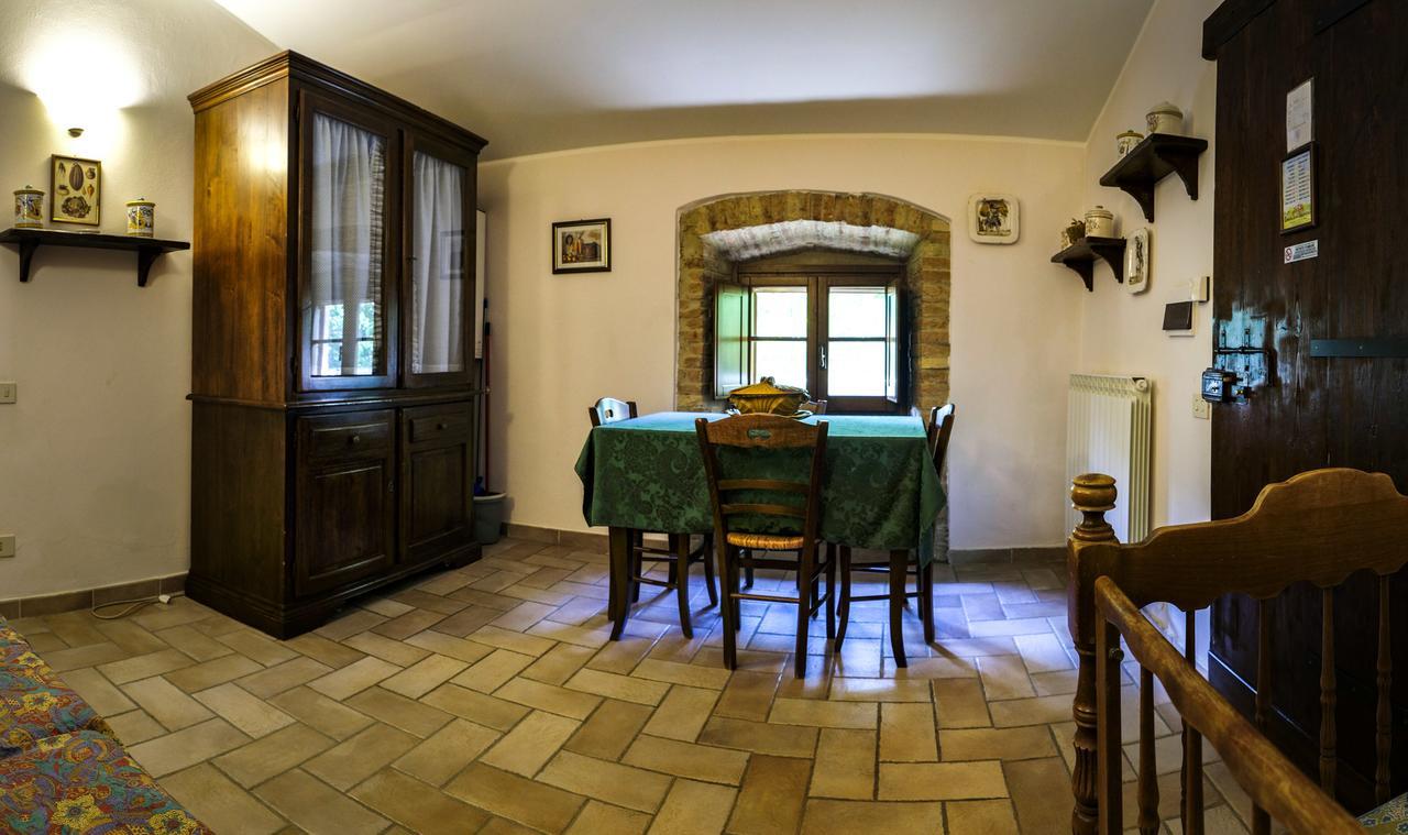 San Terenziano Agriturismo Casale Dei Frontini מראה חיצוני תמונה