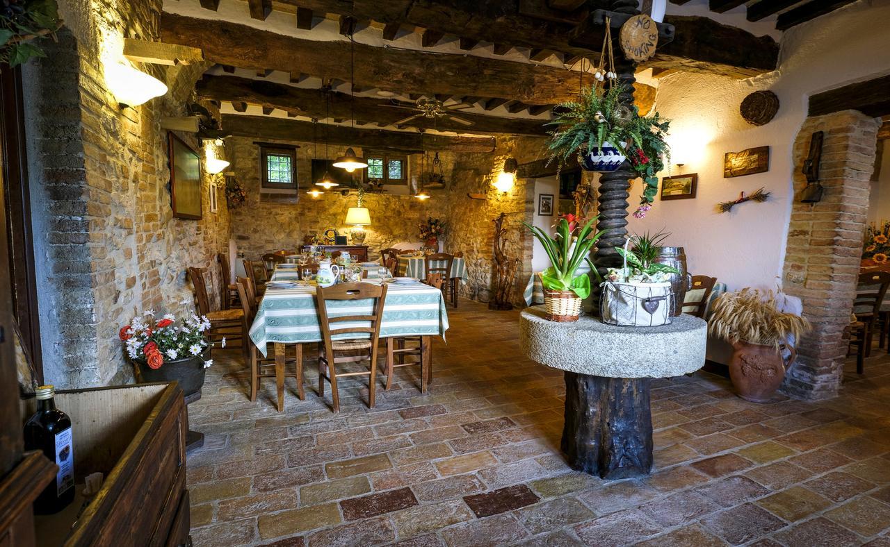 San Terenziano Agriturismo Casale Dei Frontini מראה חיצוני תמונה