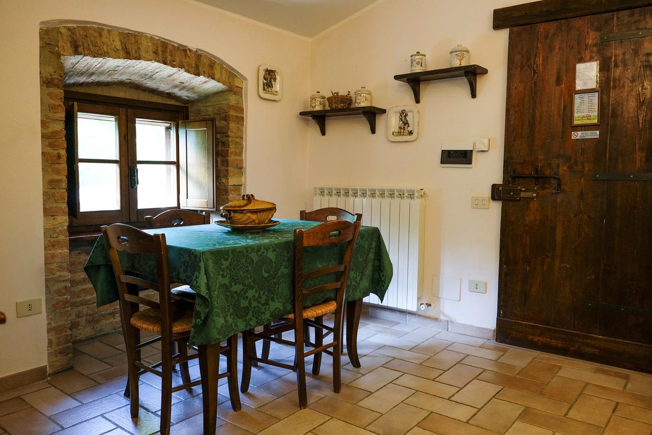 San Terenziano Agriturismo Casale Dei Frontini מראה חיצוני תמונה