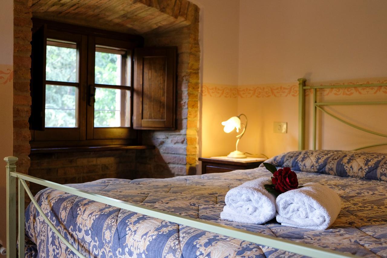 San Terenziano Agriturismo Casale Dei Frontini מראה חיצוני תמונה